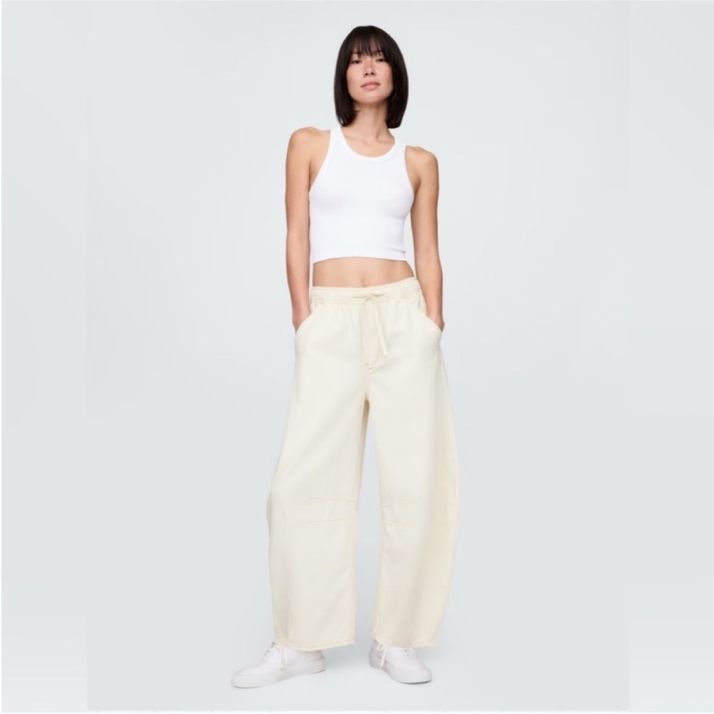 NEW! GAP Crème Beige Mid Rise UltraSoft Easy Horseshoe Jeans #781386 🩷